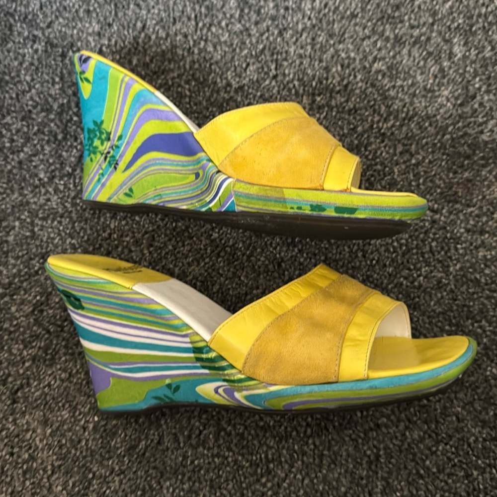 Platone Italian yellow 3” platform slides